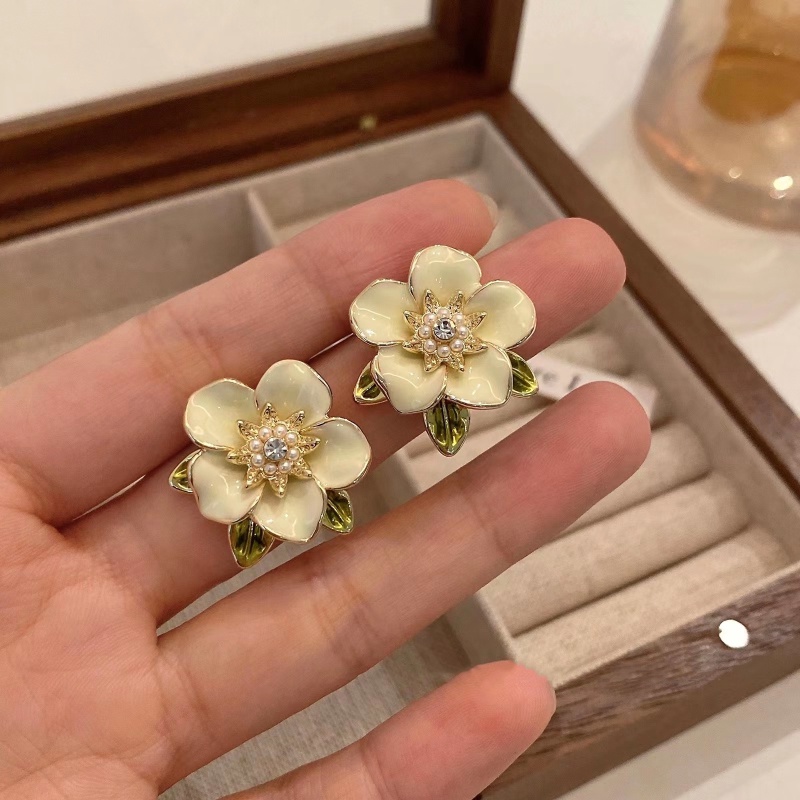 Bông Tai Hình Hoa Trà Trắng Sang Trọng Phong Cách Hàn Quốc Thời Trang Mùa Hè Cho Nữ