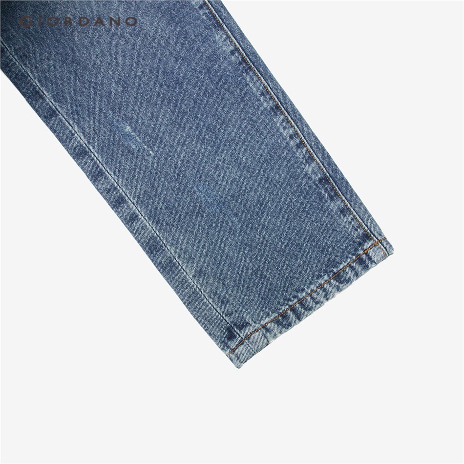 Quần jean dài GIORDANO 18112067 5 túi công nghệ Scratch Wash cho nam