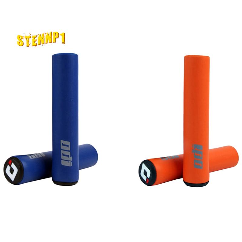 2 Cặp Bọc Tay Lái Xe Đạp Leo Núi Bằng Silicon Mềm Thấm Hút Mồ Hôi Màu Xanh &amp; Cam