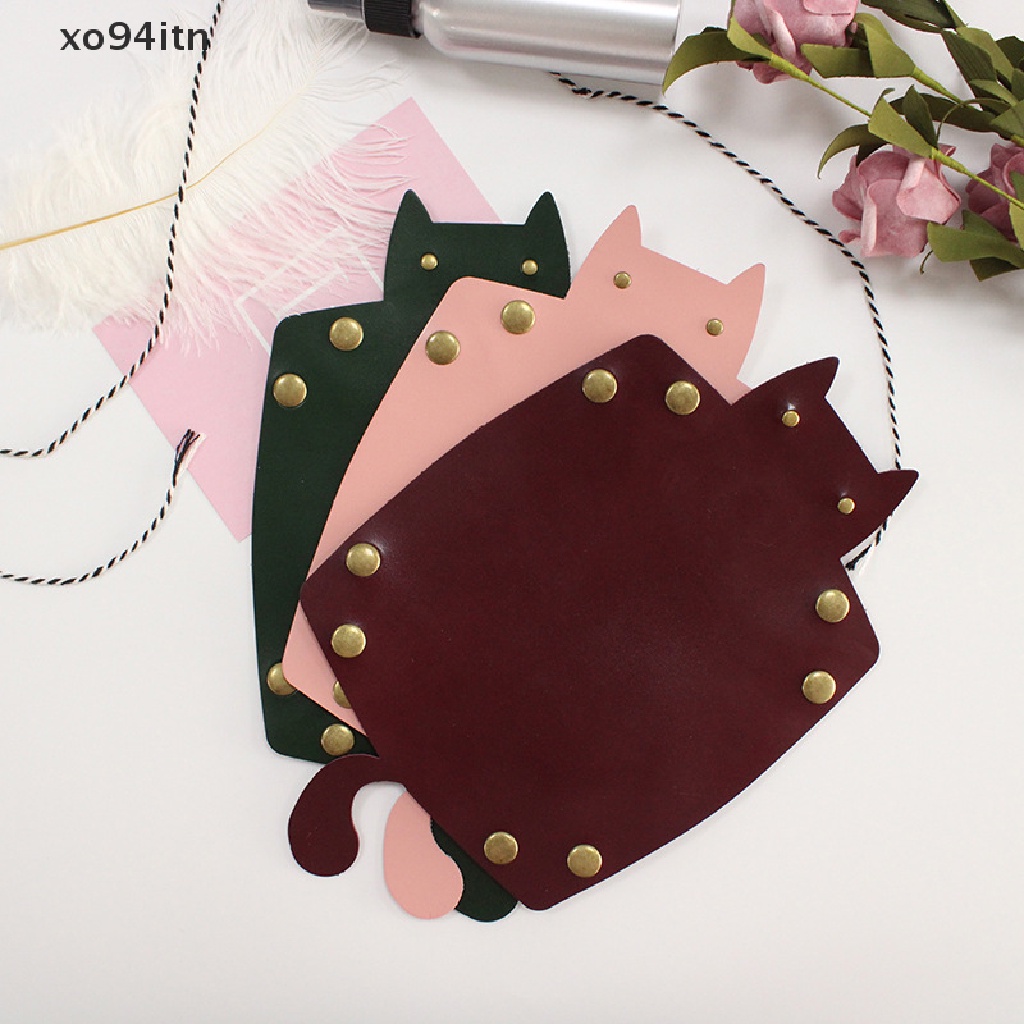 1 Khay Da Đựng Đồ Để Bàn Hình Mèo Dễ Thương