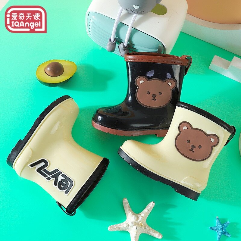 Giày Bốt Đi Mưa Đế Mềm Chống Trượt Chống Thấm Nước In Hình Gấu Dễ Thương Cho Bé Trai + Gái