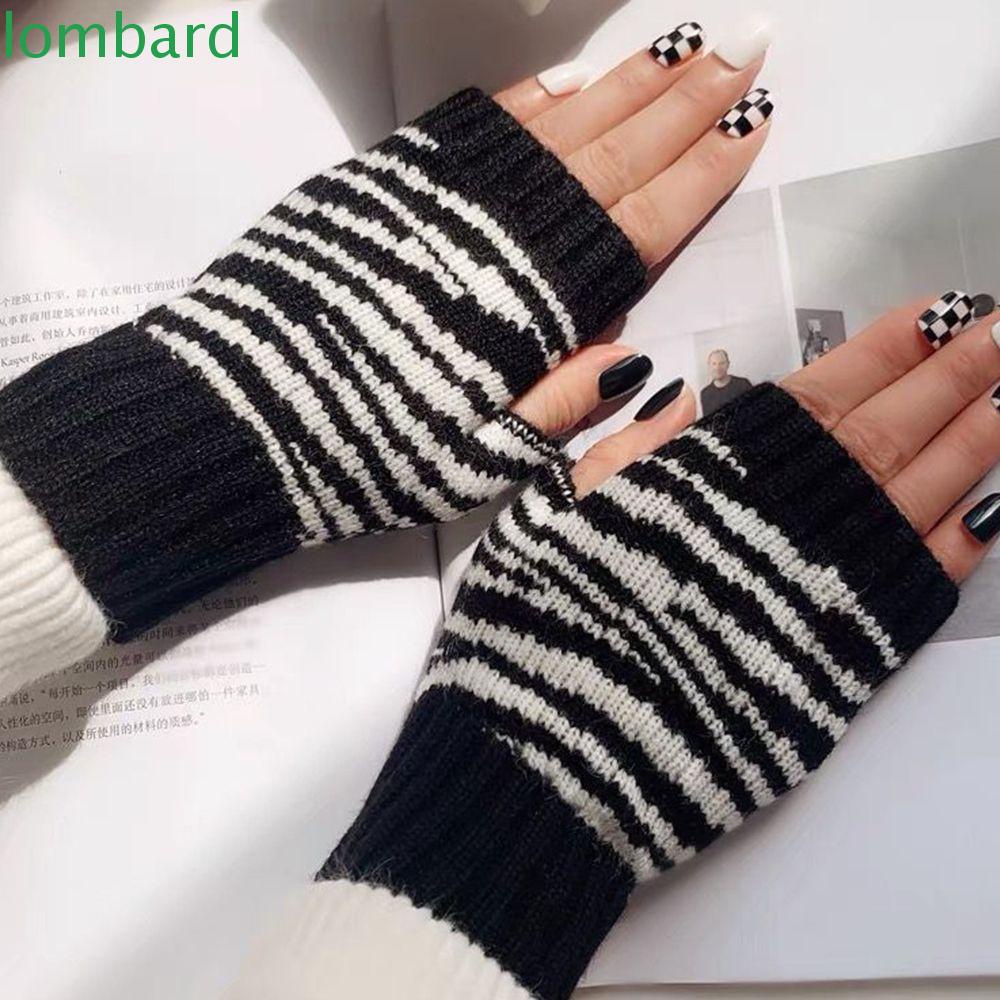 Găng Tay Hở Ngón Dày Dặn Ấm Áp Họa Tiết Kẻ Sọc Dành Cho Nữ