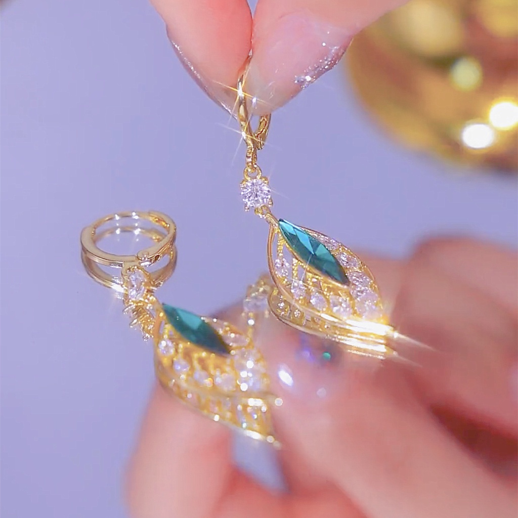 Bông Tai Mạ Bạc 925 Hình Chiếc Lá Đính Đá Pha Lê Xanh Thời Trang Hàn Quốc Cho Nữ