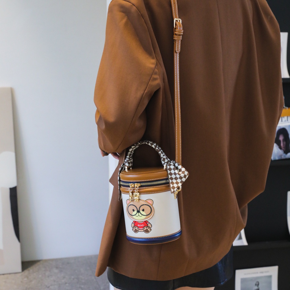 Túi đeo chéo nữ 2023 Gấu mới dễ thương Phim hoạt hình Túi Đeo Vai túi ví nữ