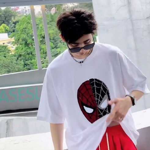 Áo Thun Cotton Đính Kim Sa Thêu Mặt Người Nhện 300g Màu Đen Đỏ