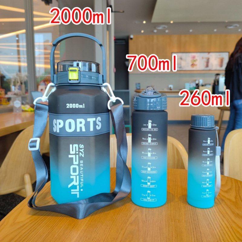 Set 3 Bình Nước Thể Thao Bằng Nhựa Màu Sắc Gradient Nhỏ Gọn Sức Chứa Lớn
