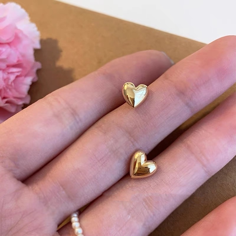Bông Tai Mạ Vàng 18K Hình Trái Tim Bằng Thép Không Gỉ Thời Trang Chất Lượng Cao