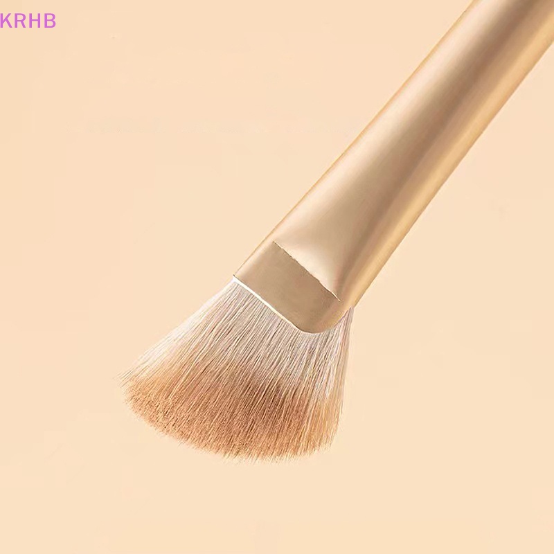 Cọ Trang Điểm Hình Quạt Chuyên Dụng Cho Đánh Phấn Mắt / Mũi Mới