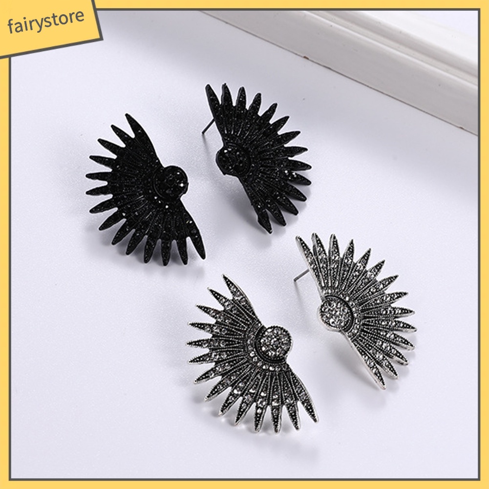 Bông Tai Hình Cánh Vỏ Sò Đính Đá Sang Trọng