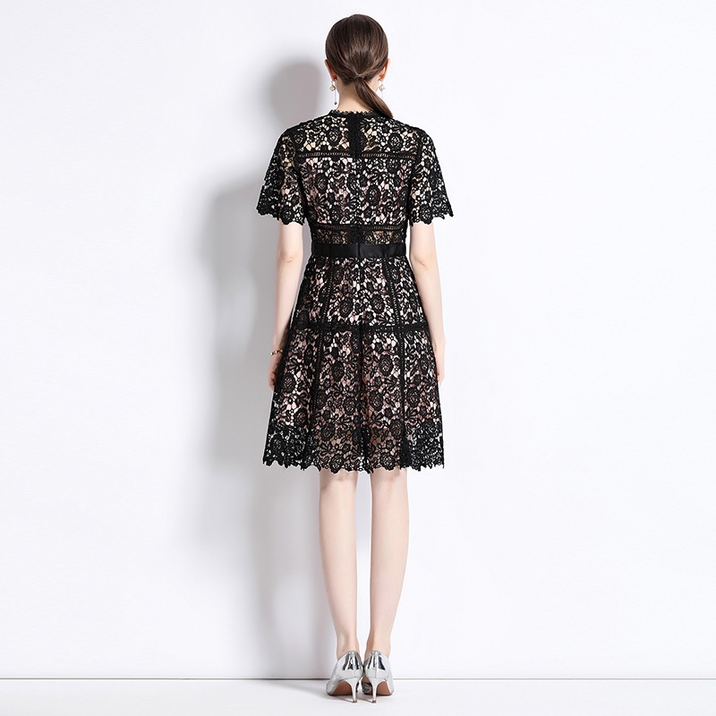 20236 váy ren thêu mới