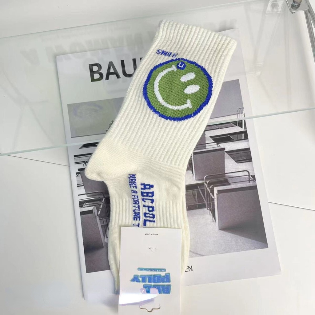 Đôi Vớ Họa Tiết Mặt Cười Dễ Thương Bắt Mắt