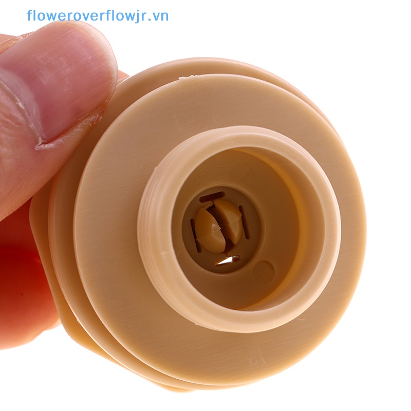 4 Kẹp Cố Định Thảm Lót Sàn Xe Hơi Chống Trượt Tiện Dụng