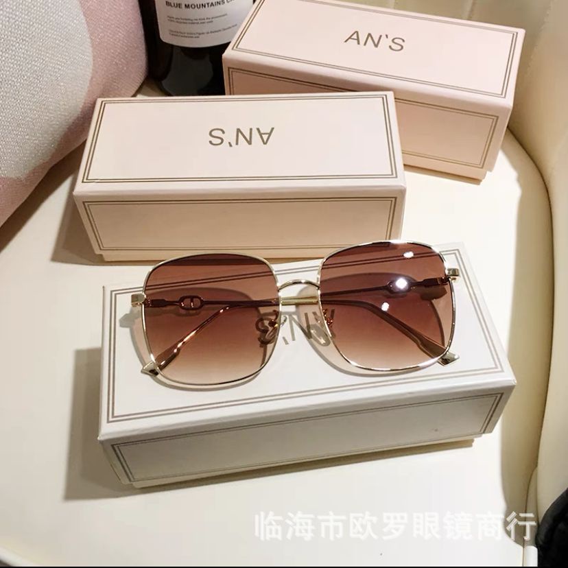 Kính Mát Chống Tia UV400 Thời Trang Cho Nam Nữ