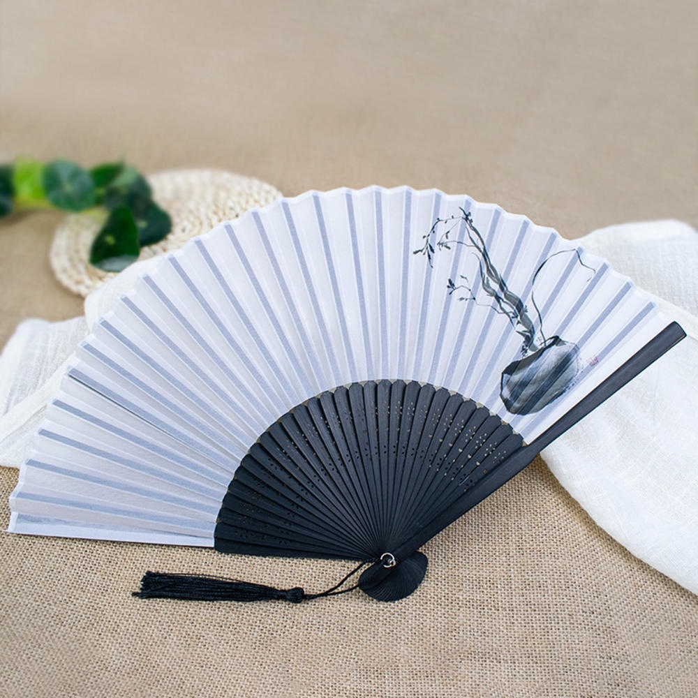 Quạt Xếp Cầm Tay Bằng Gỗ Phong Cách Trung Hoa