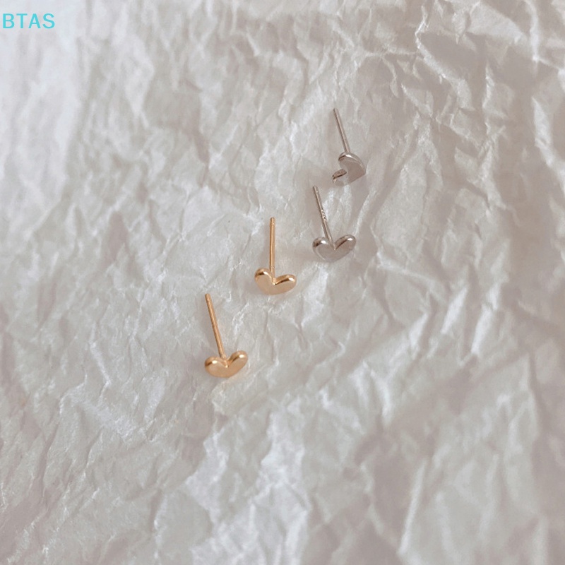 1 Đôi Bông Tai Hình Trái Tim Mini Màu Vàng / Bạc Phong Cách Hàn Quốc Thời Trang Cho Nữ