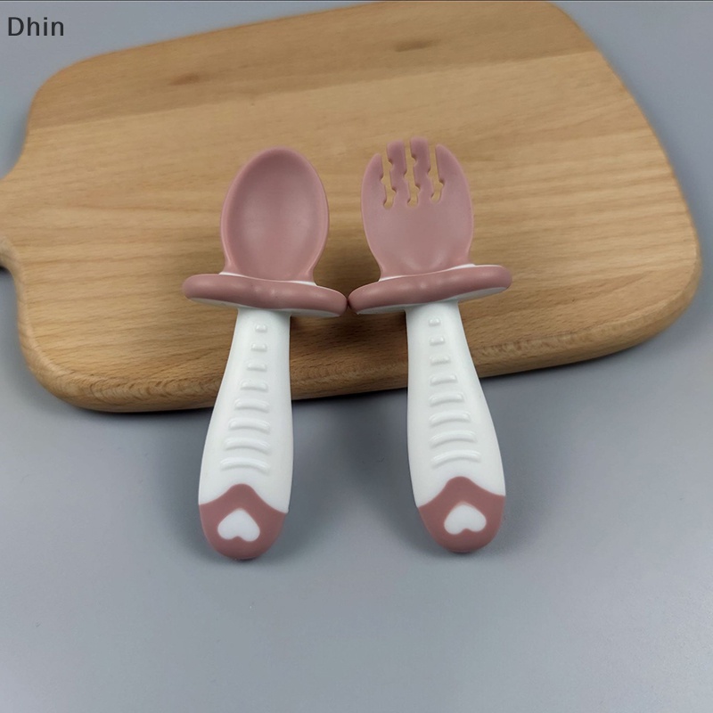 Bộ Muỗng Nĩa Bằng Silicon Mềm Tay Cầm Ngắn Dành Cho Bé Tập Ăn