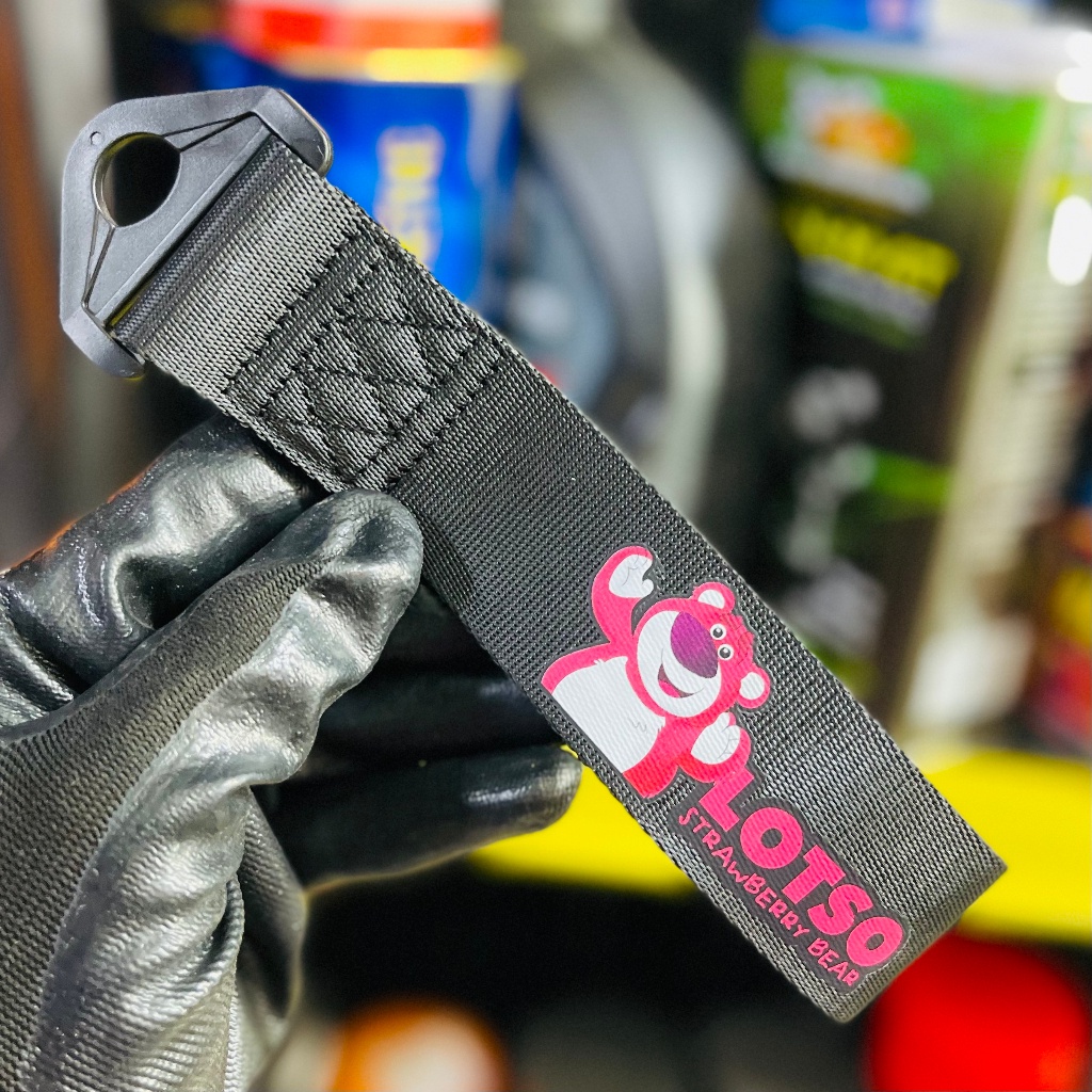 Móc Treo Cảng, Móc Khoá Trang Trí GẤU DÂU LOTSO Xe Máy, Xe Điện, Xe Oto