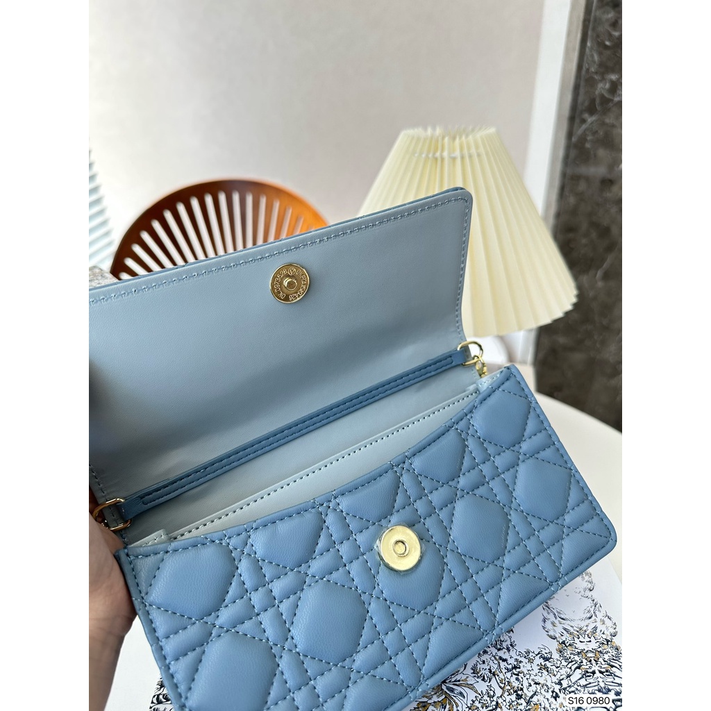 Túi Xách Da 8 Màu 21cm Tỉ Lệ 1: 1 Thời Trang Cho Nữ Dây Xích Linge