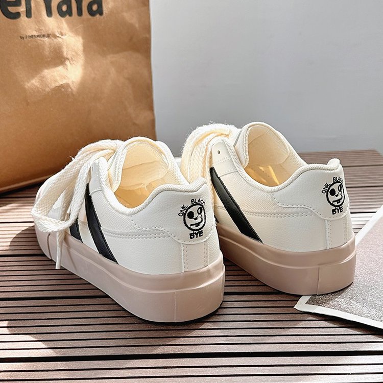 Giày Thể Thao Nữ Đế Bằng Mũi Tròn Thời Trang Năng Động