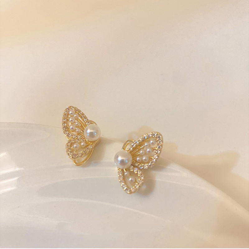 Bông Tai Hình Bướm Phong Cách Baroque Tinh Tế Cho Nữ