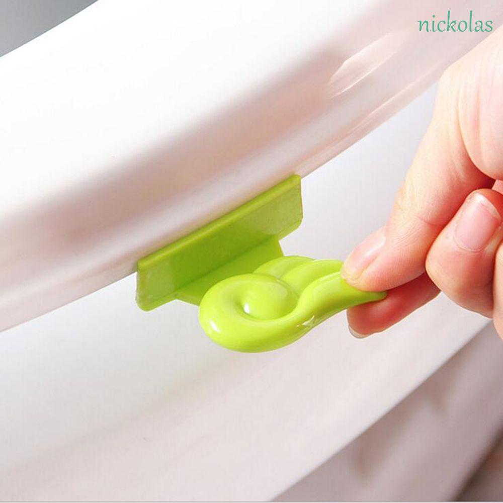 Nickolas Đệm Lót Bồn Cầu Họa Tiết Hoạt Hình Giúp Bé Nâng Cao Tay Cầm Nhiều Màu Sắc