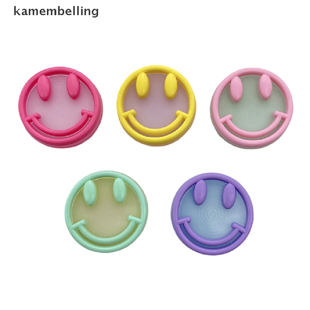 Kamembelling Bộ 5 Miếng Dán Trang Trí Bảng Điều Khiển Xe Hơi / Nhà Cửa Hình Mặt Cười Mini Bằng PVC Dạ Quang Diy