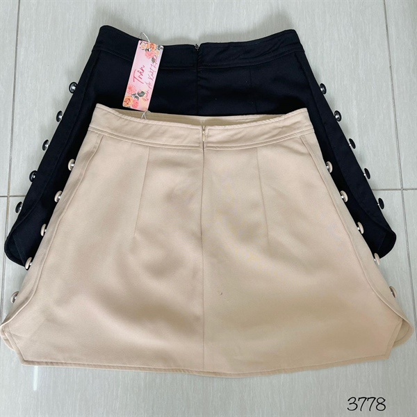 Chân váy MIXXO NÚT BỌC