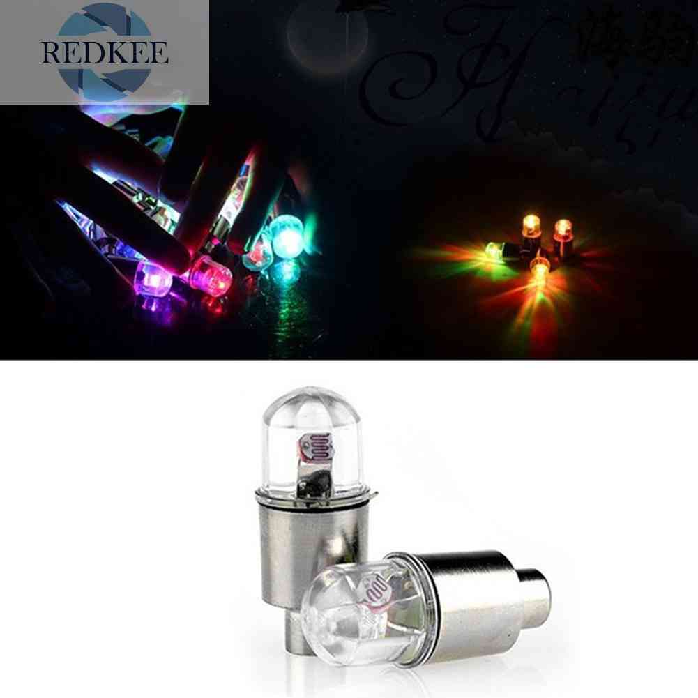 Set 2 / 4 / 6 Nắp Van Bánh Xe Có Đèn LED Cảm Biến Ánh Sáng