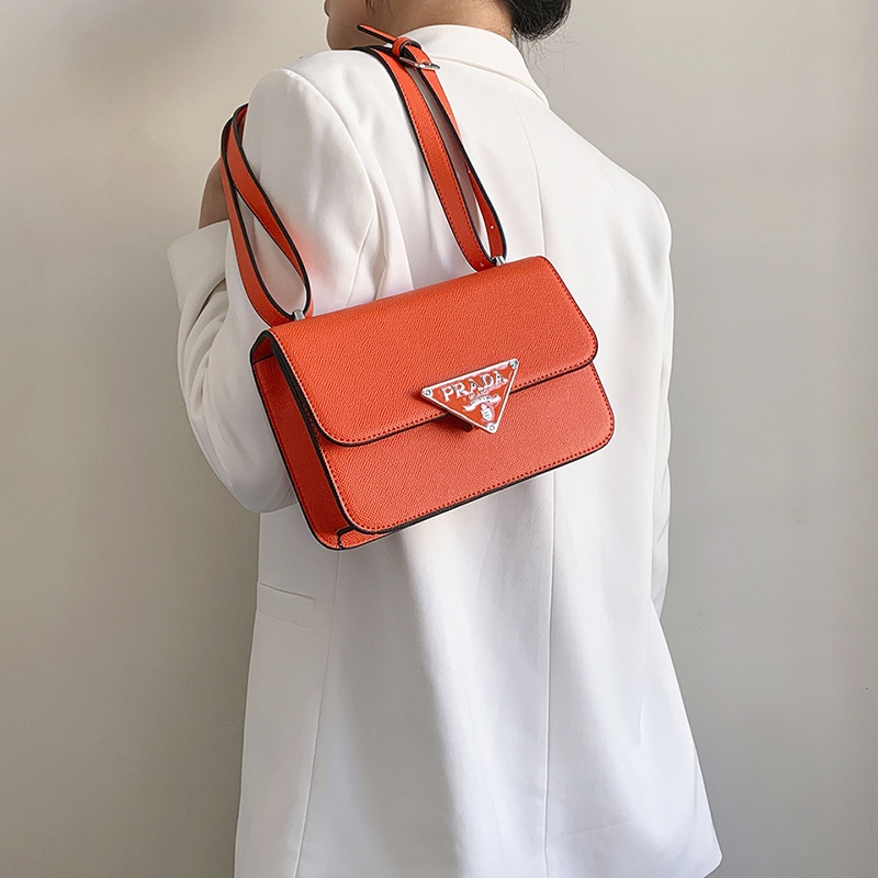 Túi Xách Prada Thời Trang Trẻ Trung Cho Nữ