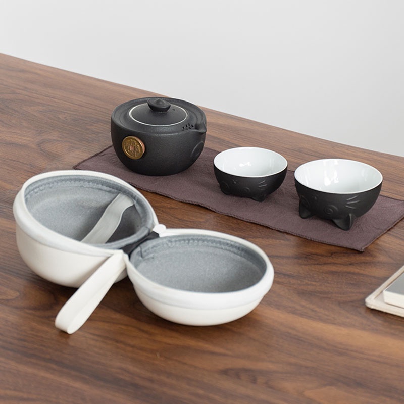 Bộ Ấm Trà Bằng Sứ Hình Mèo Dễ Thương Kèm Túi Đựng Tiện Dụng Mang Theo Du Lịch / Văn Phòng