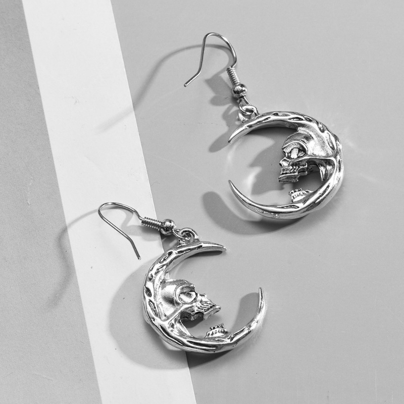 Khuyên Tai Hình Mặt Trăng Đầu Lâu Thời Trang Cá Tính Dành Cho Nữ