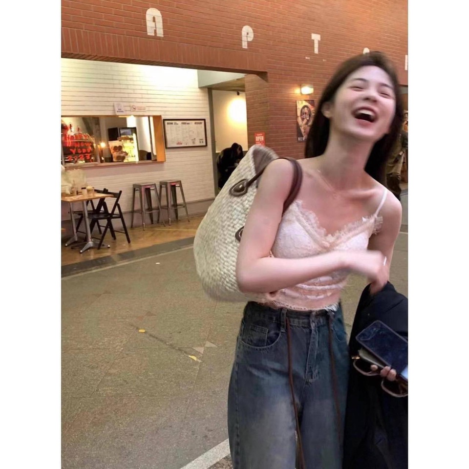 Áo hai dây cúp ren