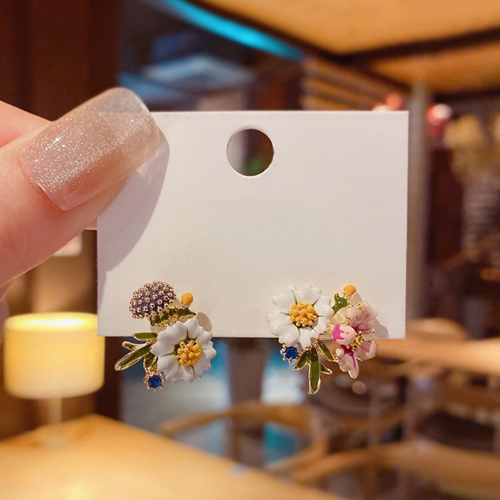 Bông Tai Hình Hoa Cúc Phong Cách Hàn Quốc Thanh Lịch Cho Nữ