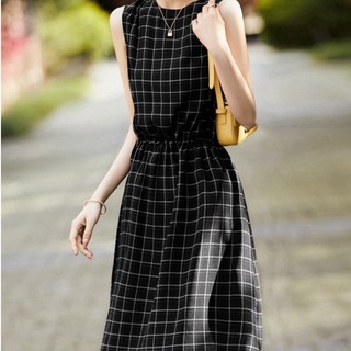 Đầm Lụa Không Tay Hai Lớp Crepe Mulberry In Caro Trắng Đen Đa Năng Q