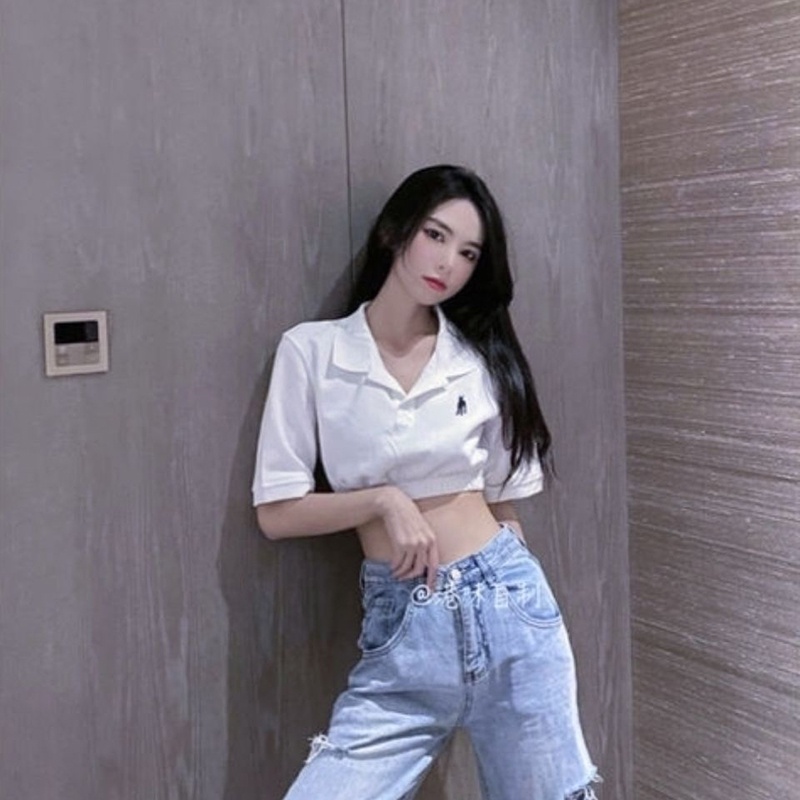 IELGY       Áo Thun Croptop Tay Ngắn Cổ polo Thêu Họa Tiết Dễ Thương Phong Cách Hàn Quốc Thời Trang Cho Nữ