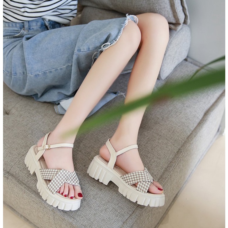 One Giày Sandal Đế Dày Thời Trang Mùa Hè 2023