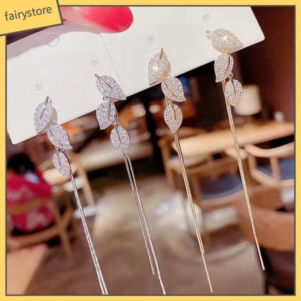 1 Đôi Bông Tai Dáng Dài Hình Chiếc Lá Phong Cách Ins Dành Cho Cô Dâu