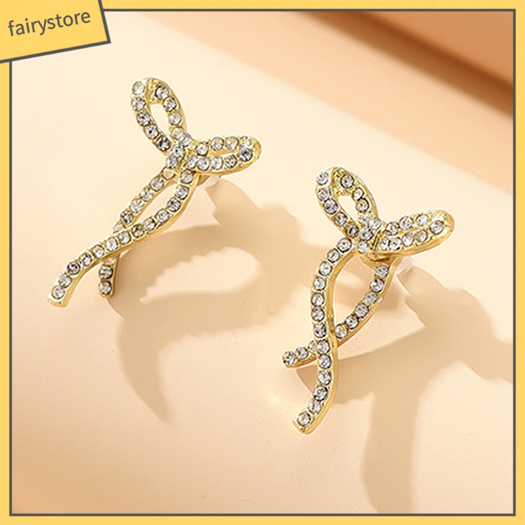 1 Đôi Bông Tai Hình Hoa Hồng Đính Ngọc Trai Nhân Tạo Thời Trang