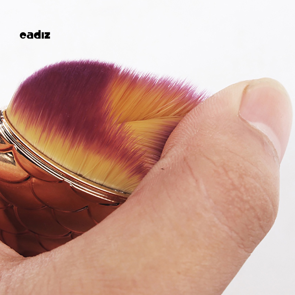 Cọ Phủi Bụi Móng Tay Đầu Lông Mềm Hình Đuôi Cá Màu Gradient