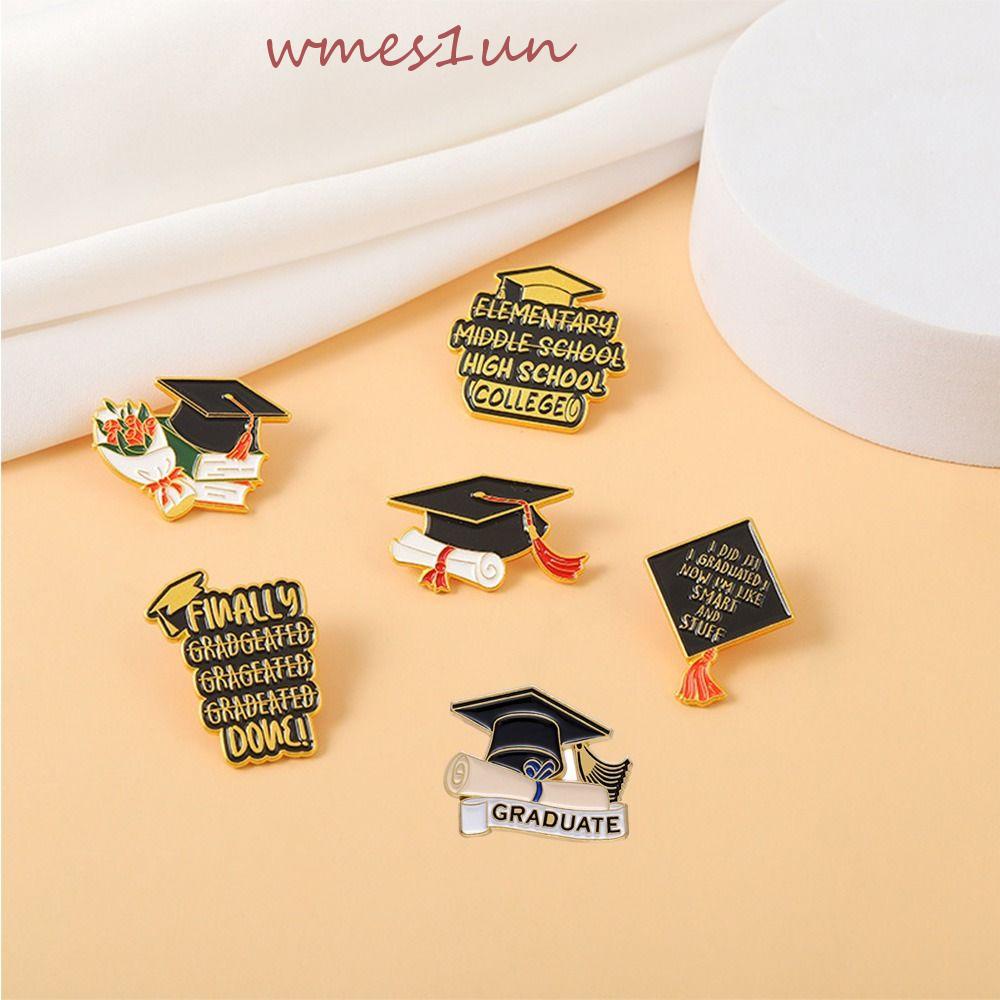 Huy Hiệu Cài Áo Tráng Men Hình Lễ Tốt Nghiệp WMES15H Kiểu Hàn Quốc Dễ Thương