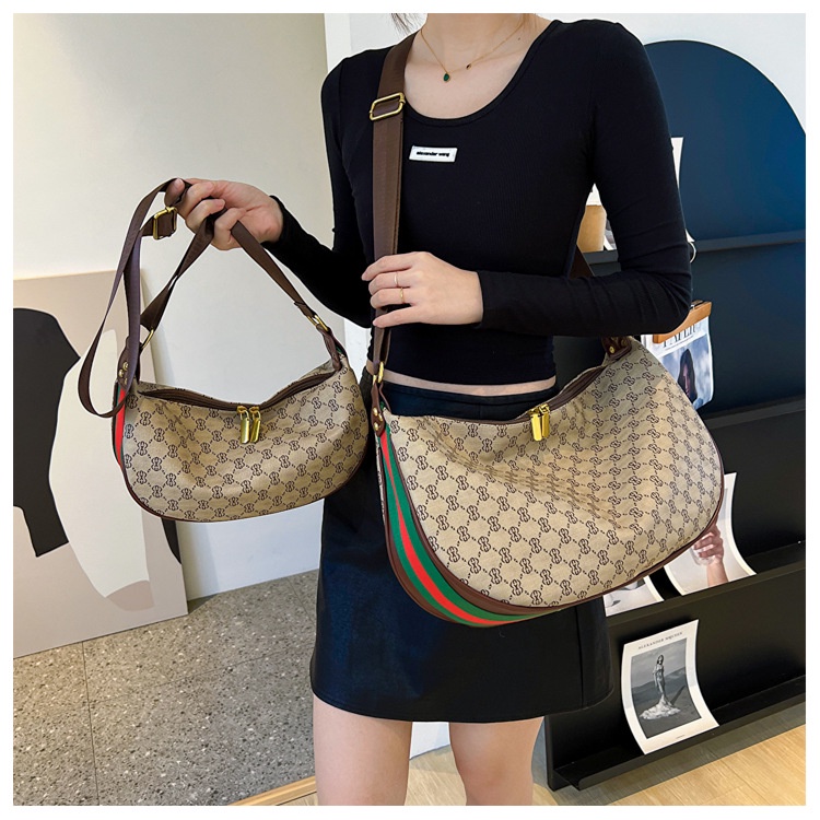 Túi Đeo Chéo In Họa Tiết Phong Cách Âu Mỹ Thời Trang Cho Nữ