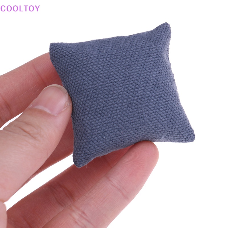Cooltoy Set 2 Gối Đệm sofa Cho Nhà Búp Bê Tỉ Lệ 1 / 12
