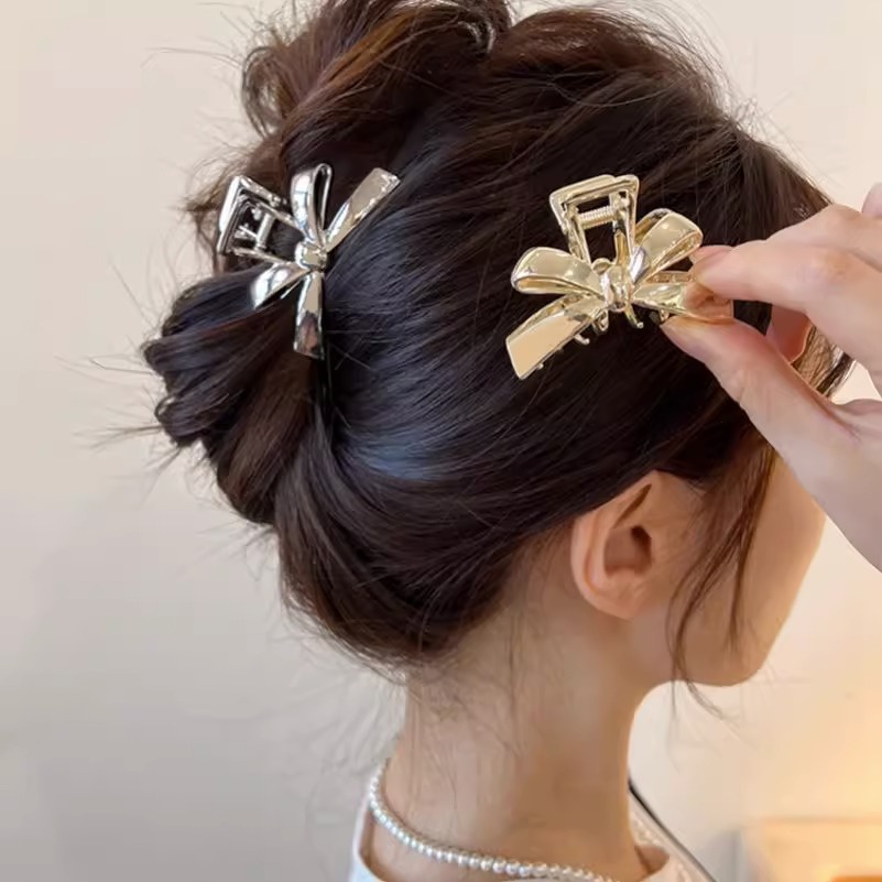 Kẹp Tóc Hình Nơ Bằng Kim Loại Dễ Thương Dành Cho Nữ