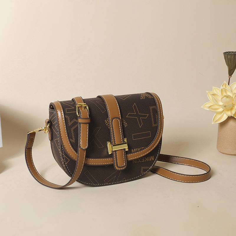 Túi Đeo Chéo Vuông Nhỏ In Chữ Thời Trang 2023 Cho Nữ