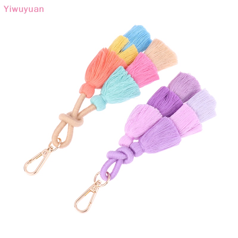 Móc Khóa Dây Tua Rua Thủ Công Màu Gradient Phong Cách Boho Mới