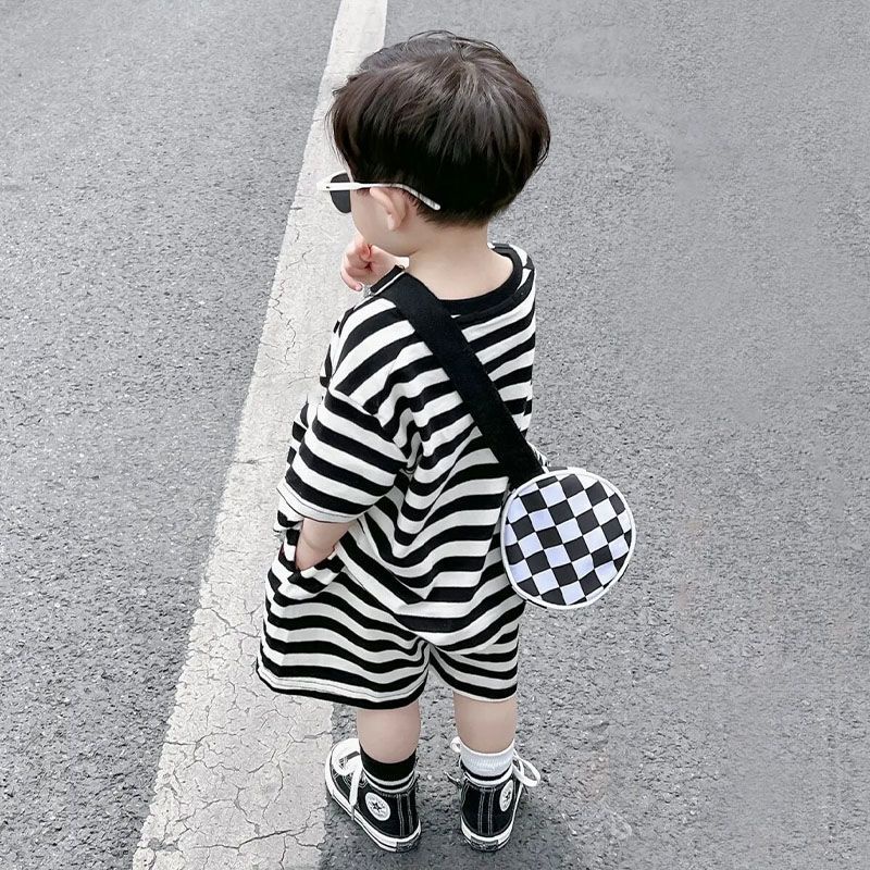 Set Áo Thun Ngắn Tay Sọc Ngang + Quần short Thể Thao Cho Bé Trai