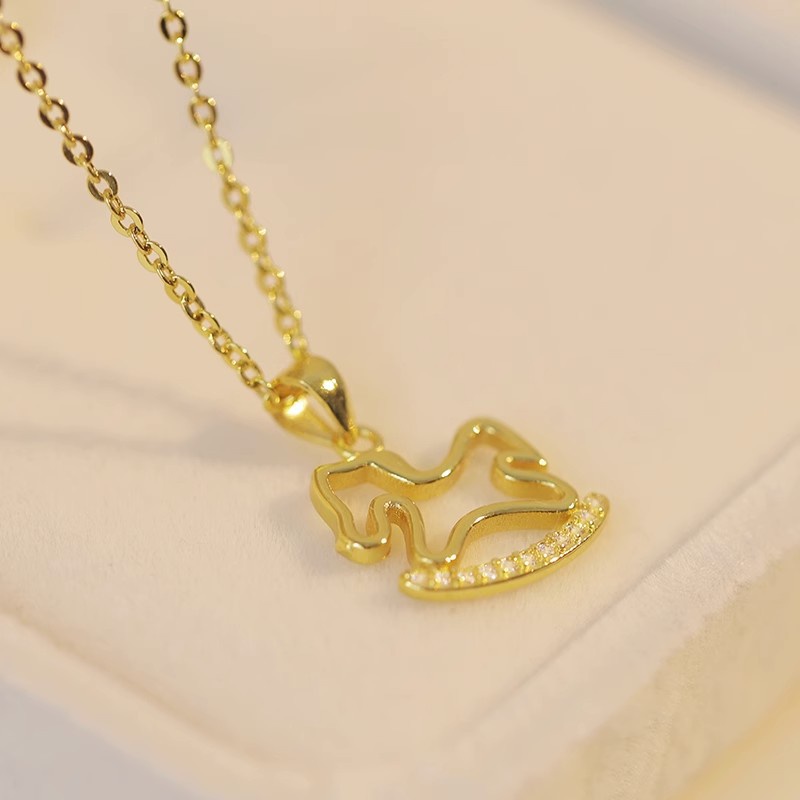 Vòng cổ Hình Ngựa Gỗ Đính Đá Lấp Lánh Thiết Kế Đơn Giản Chất Lượng Cao