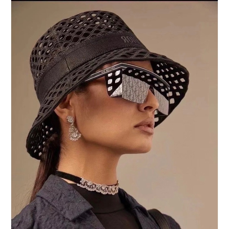 Kính Hiệu Vuông DR Tráng Gương Chữ Hot Girl 2024 KINHGIASI