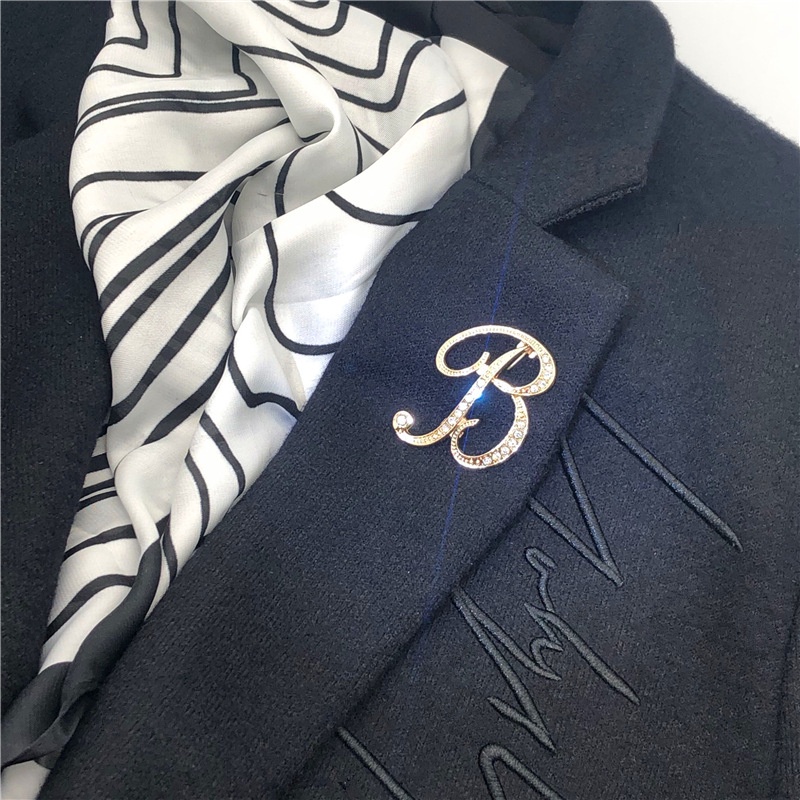 Ghim Cài Áo Hình Chữ Cái Đính Đá Nhân Tạo Thời Trang