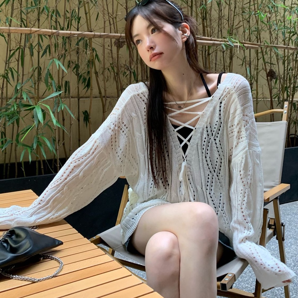 IELGY Áo sweater Dệt Kim Mỏng Tay Dài Khoét Lỗ Phong Cách Hàn Quốc Cho Nữ